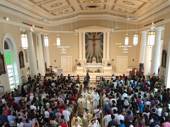 800x600_openingmassrecessional